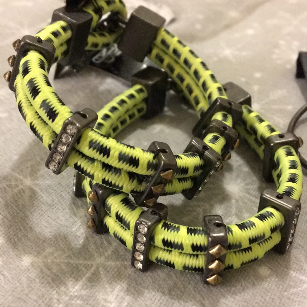 New costume jewelry bracelets, necklaces, earrings